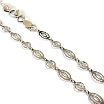 Dámský stříbrný náhrdelník zdobený rhodiovaný