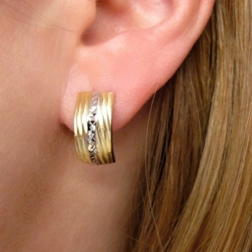 Zlaté dámské náušnice široké s proužkem 16mm 1,70g