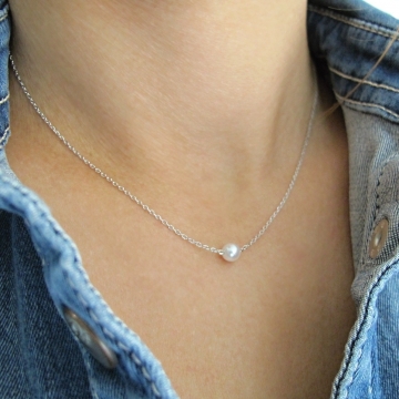 Dámský jemný stříbrný náhrdelník s perlou 5mm Rhodium 40cm + 5cm
