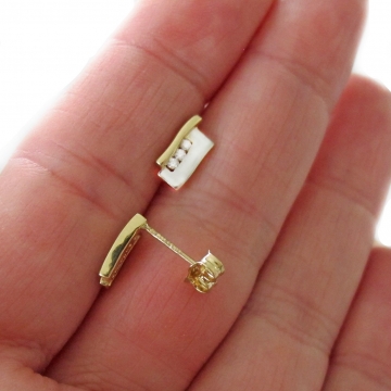 Zlaté dámské náušnice obdélníčky s čirými zirkony 1,45g