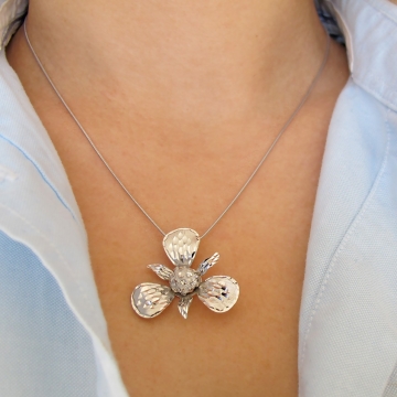 Stříbrný náhrdelník VELKÝ KVĚT 4,15g Rhodium 45cm