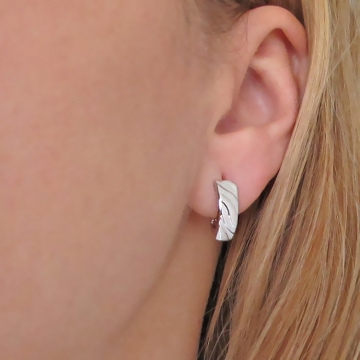 Dámské zlaté náušnice z bílého zlata 15mm 1,35g