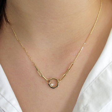 Zlatý dámský náhrdelník...