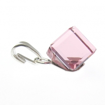 Stříbrný přívěsek kostička Swarovski Rose